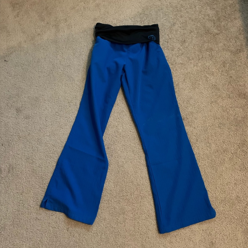 Wonder wink scrub pants